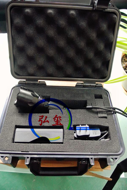 HX-365A手電筒式LED高強(qiáng)度紫外線(xiàn)燈手電筒黑光燈